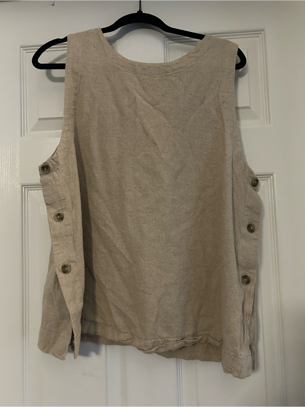 Universal Thread Beige Linen-Blend Button-Side Tank Top
